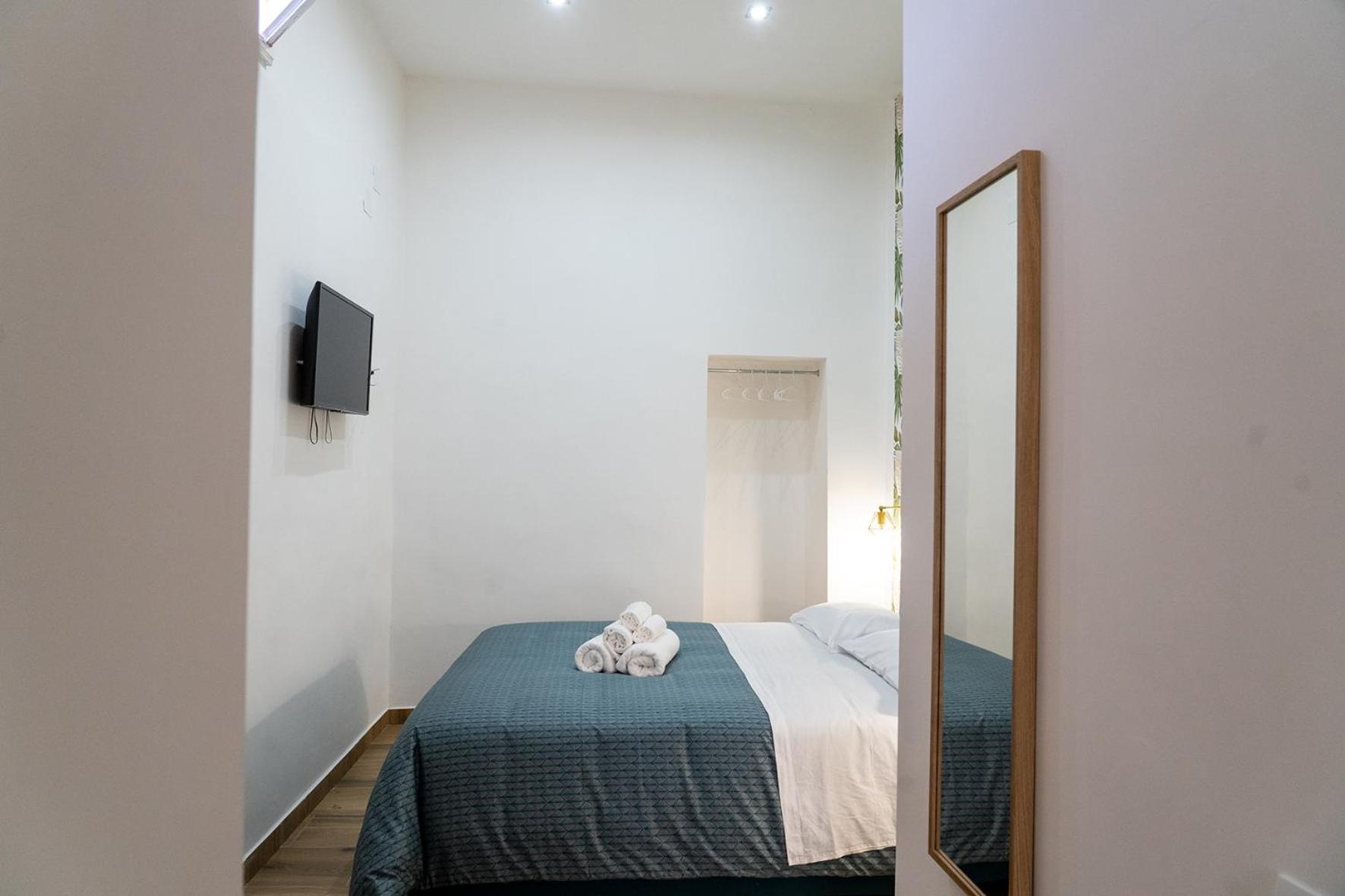 A Casa Di Edel Bed & Breakfast Napoli Exterior foto