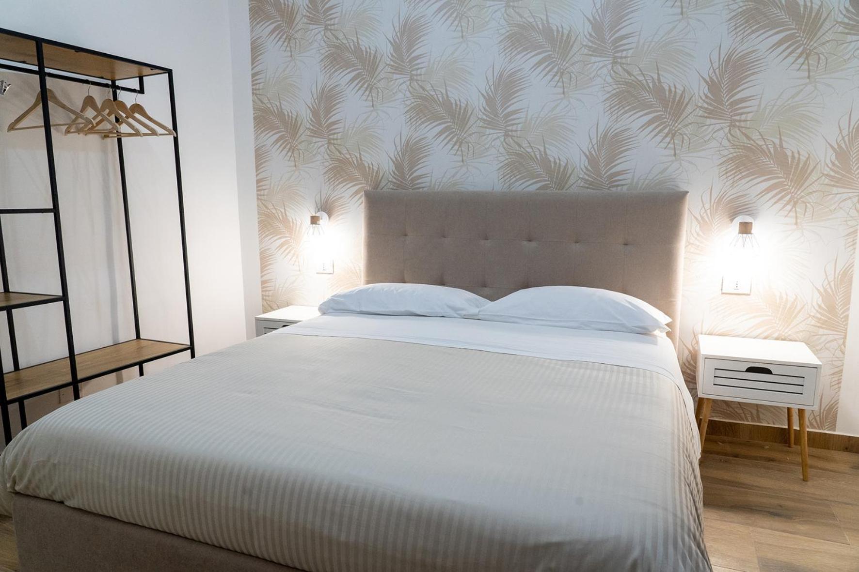 A Casa Di Edel Bed & Breakfast Napoli Exterior foto